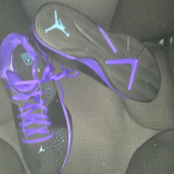 Jordans 5AM Men’s Black/Purple/Turquoise Size 13 - Picture 4 of 4
